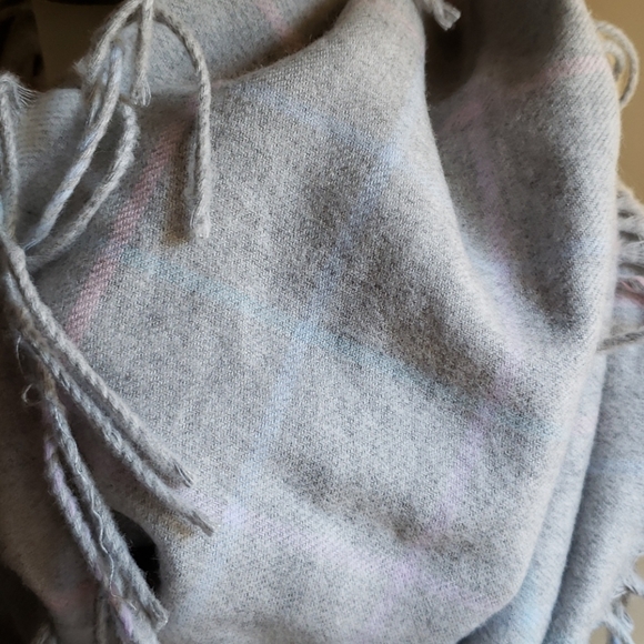 NWOT Fleece Infinity Scarf - Picture 2 of 3